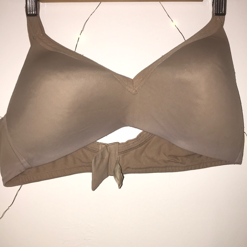 nude lightly padded bra